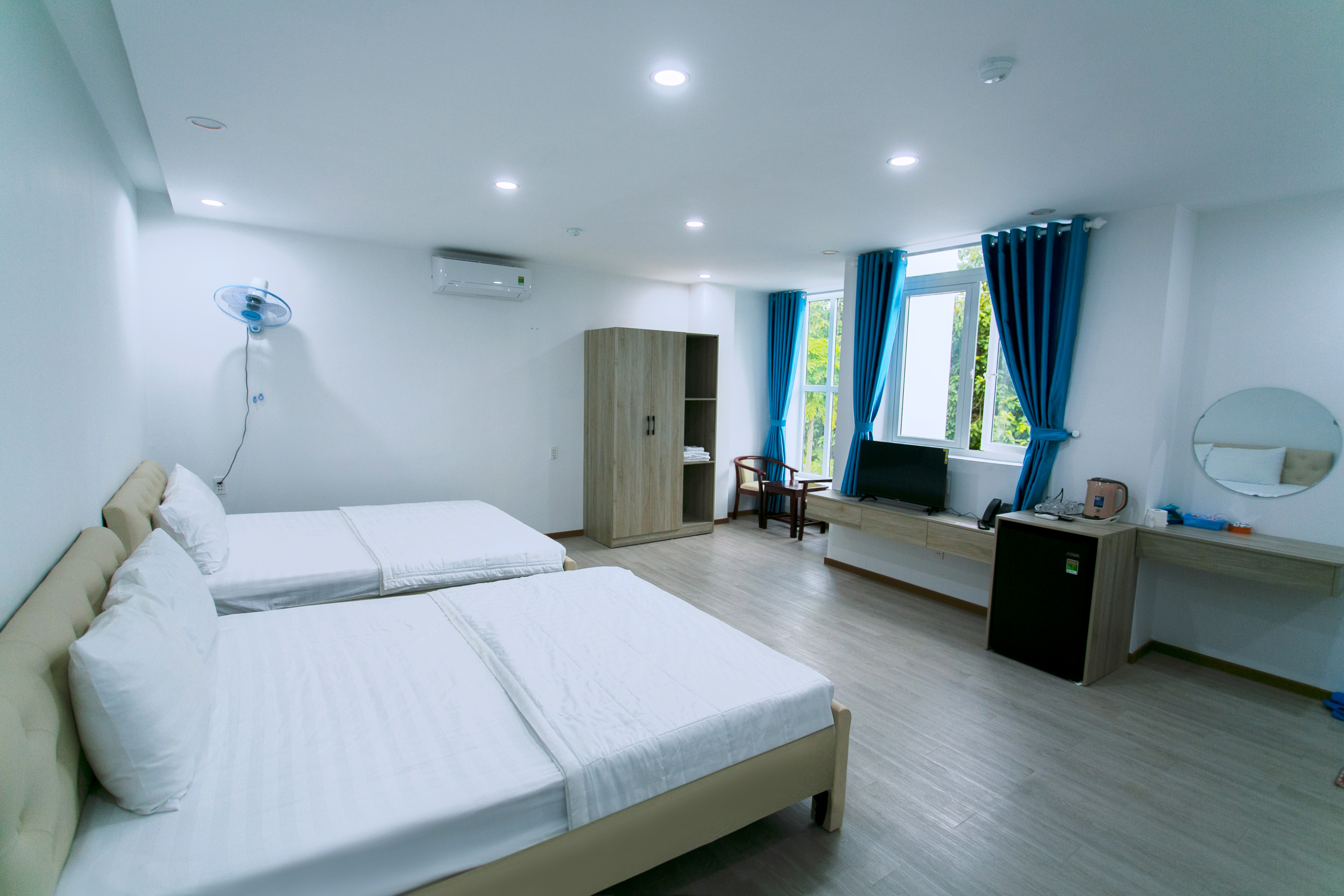 KHÁCH SẠN THƯƠNG VILLA 