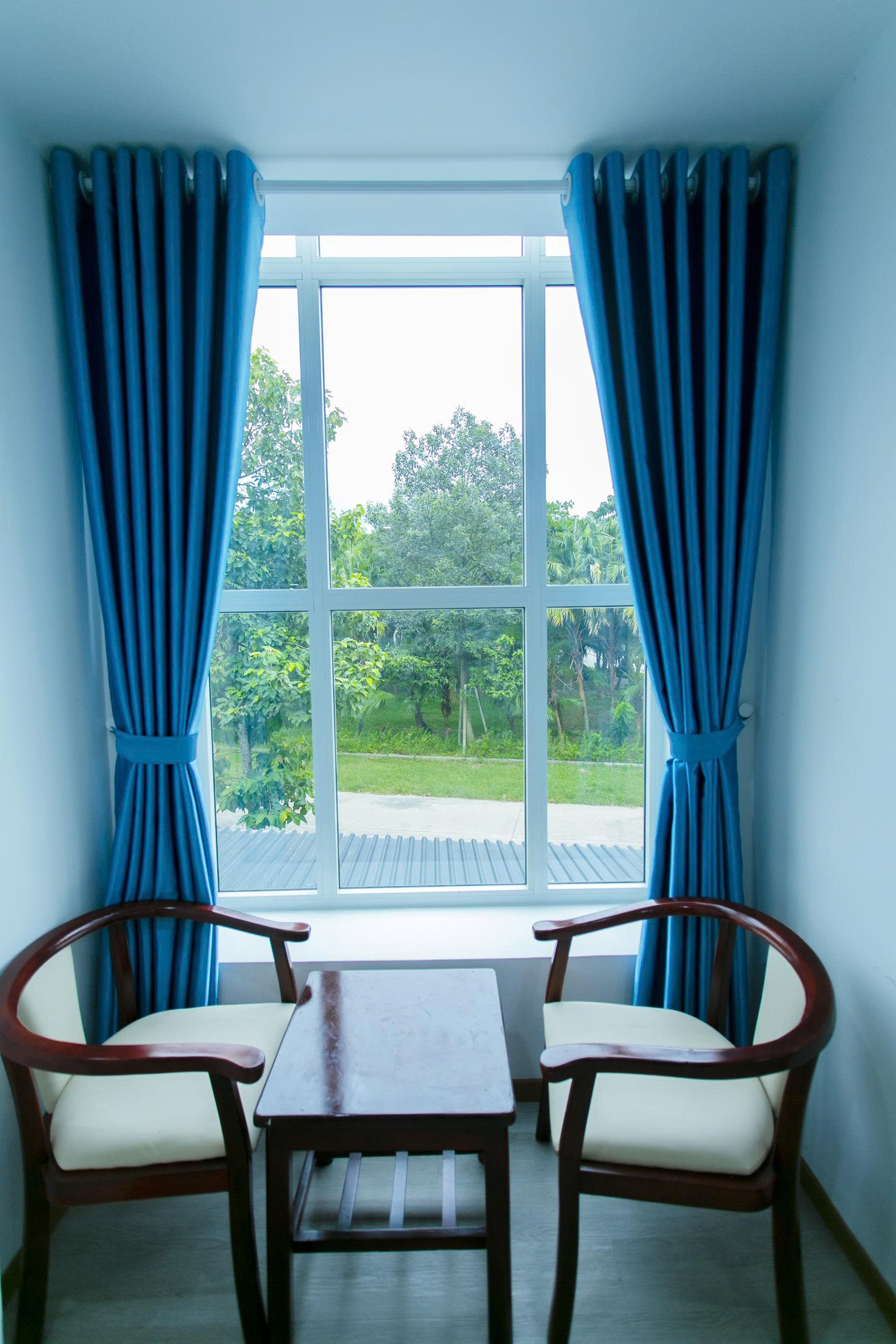 KHÁCH SẠN THƯƠNG VILLA 